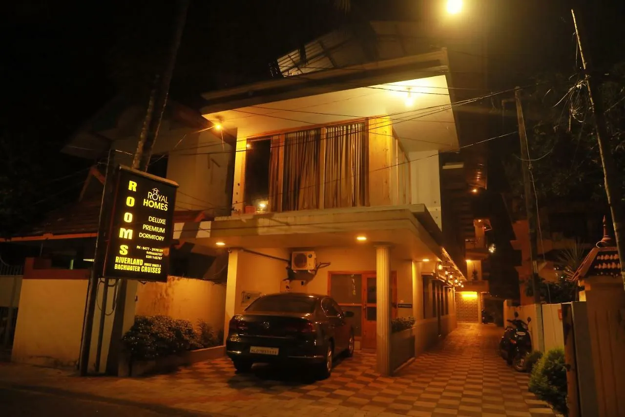 Royal Homes Alappuzha 3*,