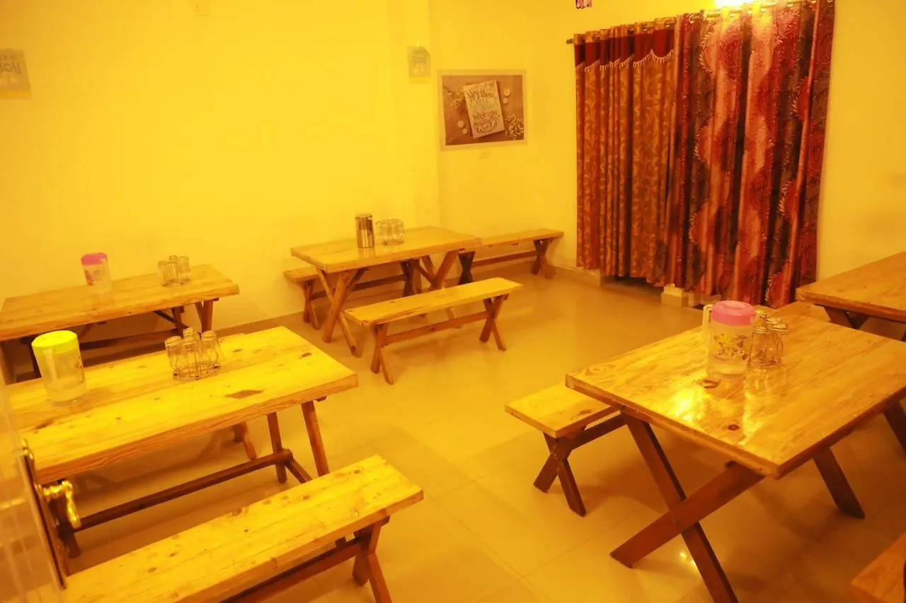 Royal Homes Alappuzha Hotel
